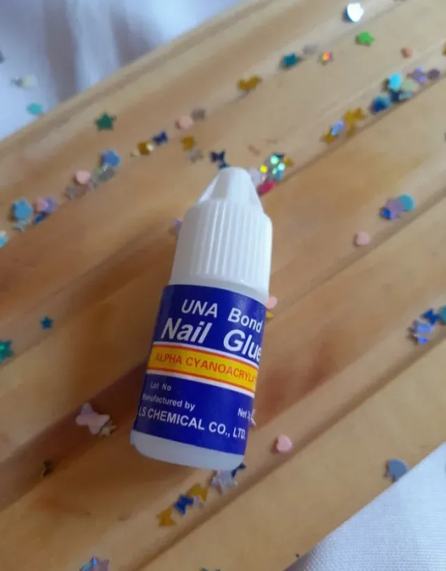 Pegamento para uñas