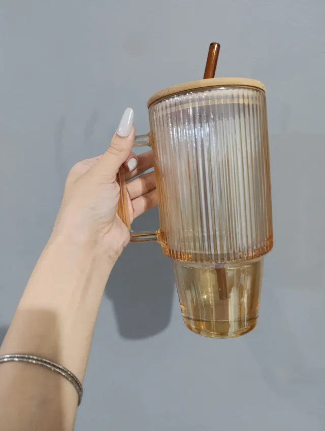 Vaso de vidrio con tapa de bambú y sorbete 700ml 3