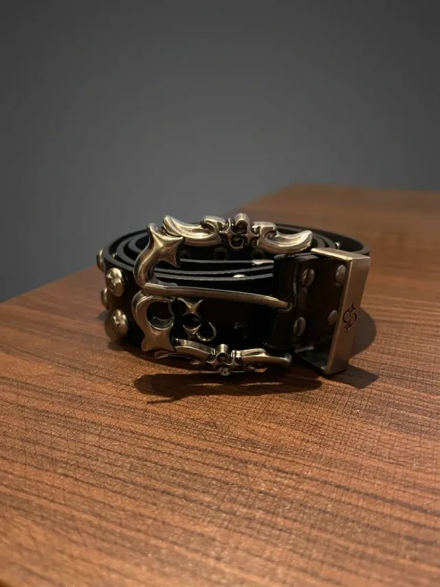 Cinturón Chrome Hearts Negro