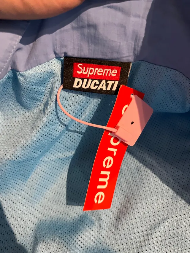 Campera Supreme x Ducati Azul Talle XL 8