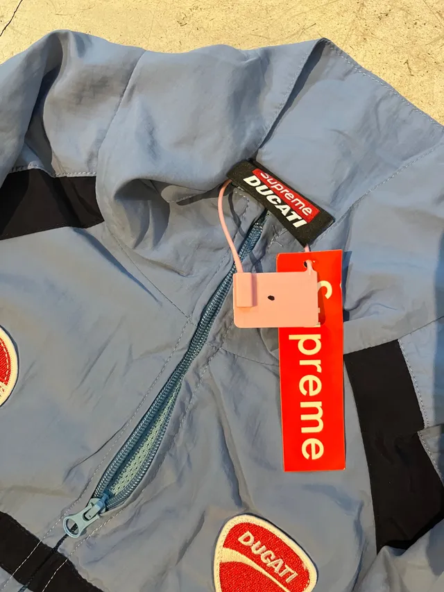 Campera Supreme x Ducati Azul Talle XL 6