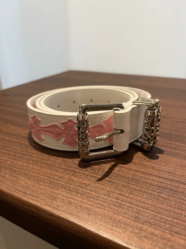 Cinturón Chrome Hearts Pink Cross Blanco