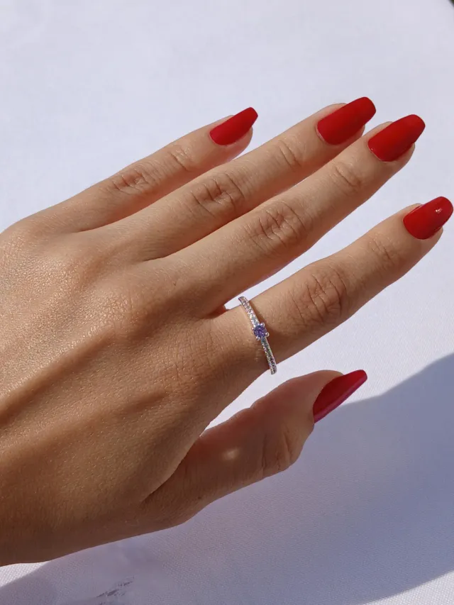 Anillo Noor Violeta