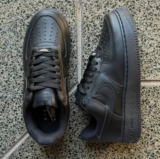 NIKE AIR FORCE