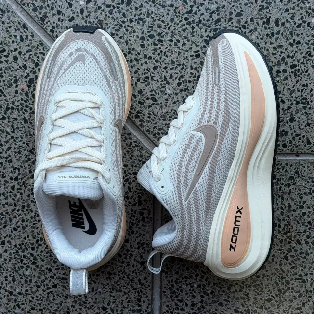 NIKE VOMERO G5