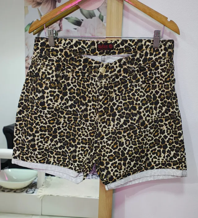 Shorts rígidos estampados 4