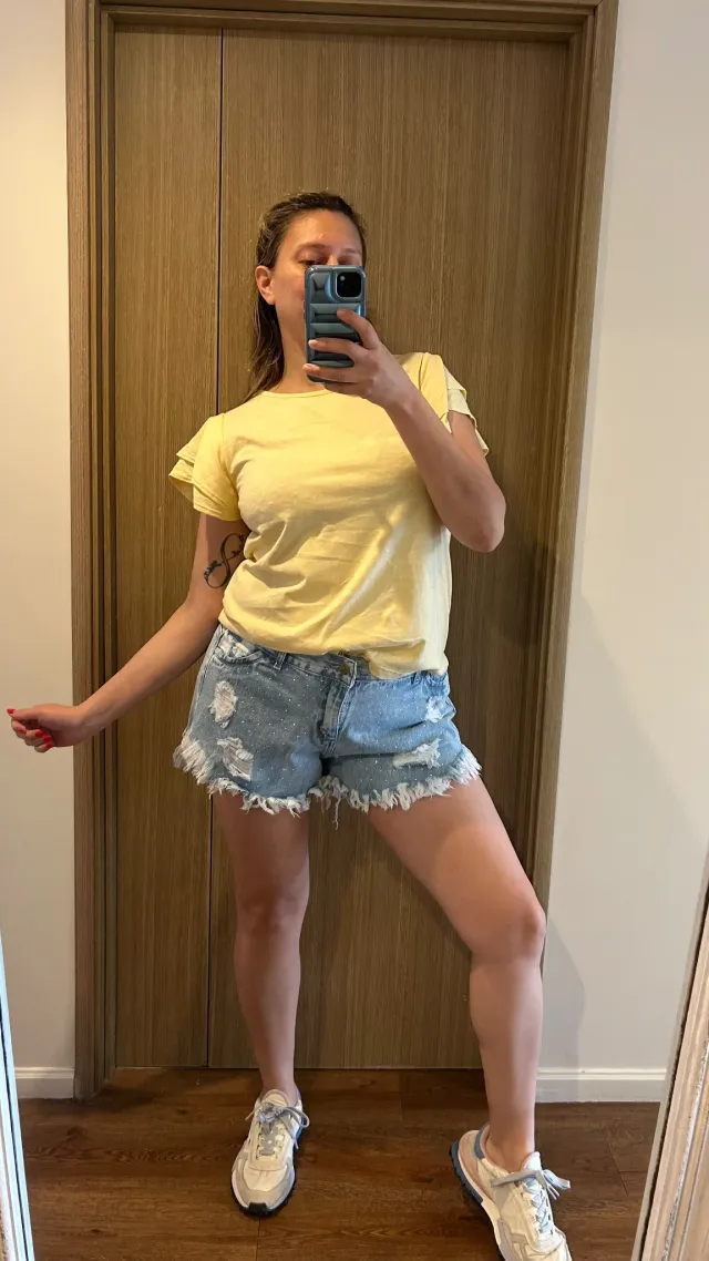 Short de jean rígido con y sin strass 2