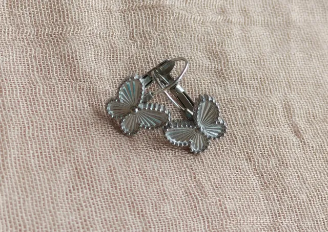 Aros colgantes mariposa 2
