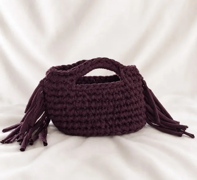 Cartera con Flecos a Crochet