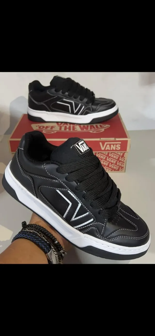 Vans Upload 6