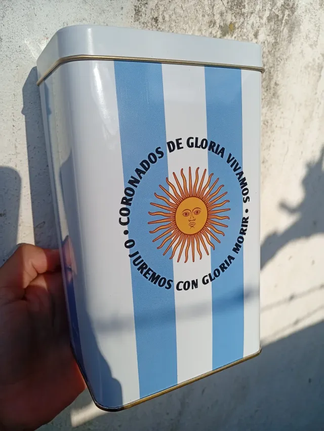 YERBERO DE LATA SELECCIÓN
