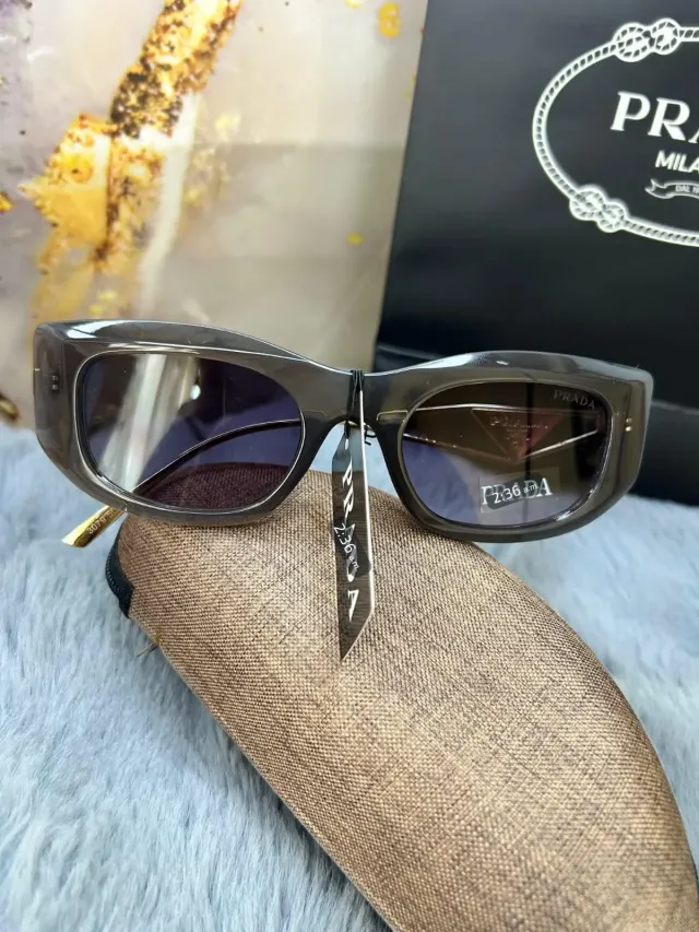 Gafas Prada ojos de gato