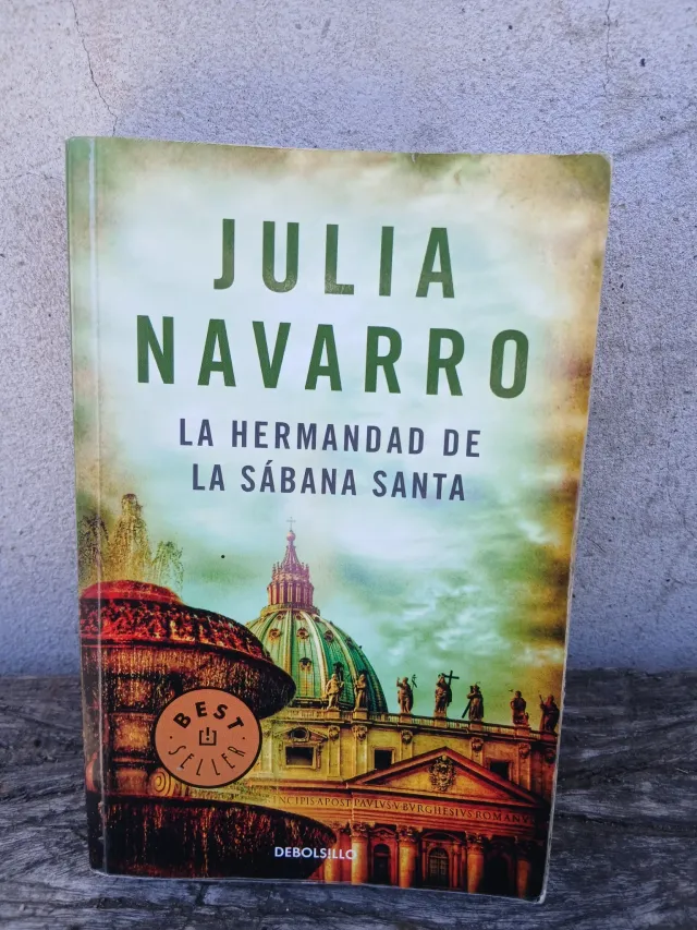 Julia Navarro "La hermanan de la sábana santa"