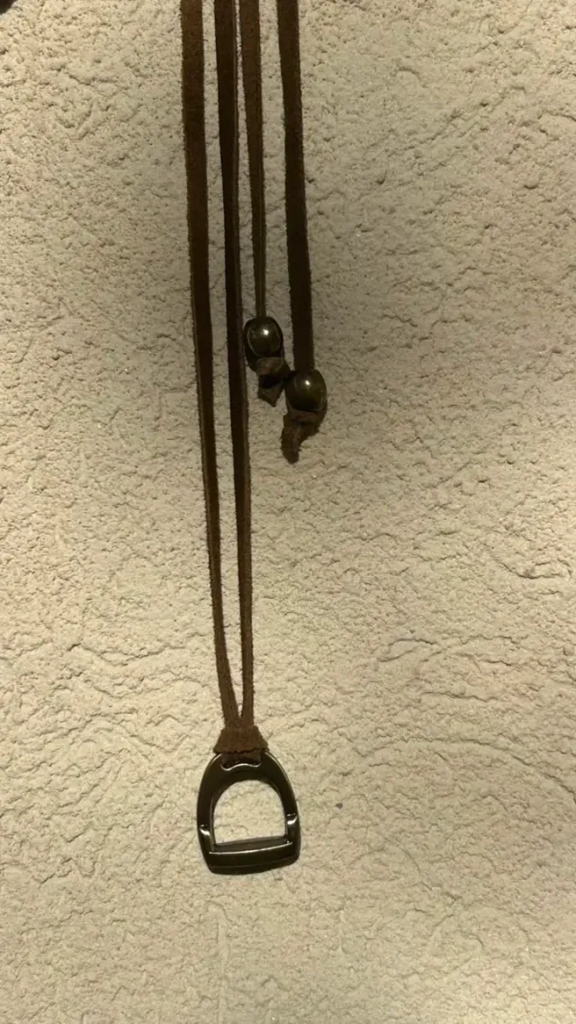 Collar gamuza Estribo