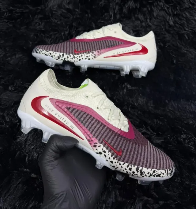 Nike United Phantom 6 Low
