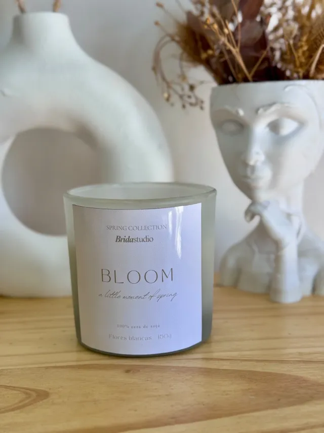 Vela bloom