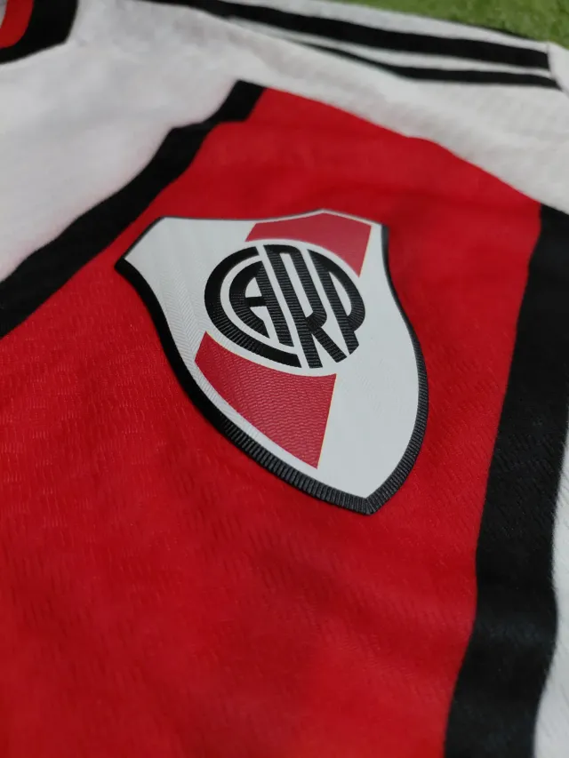 RIVER 2026 Local | Versión JUGADOR 5