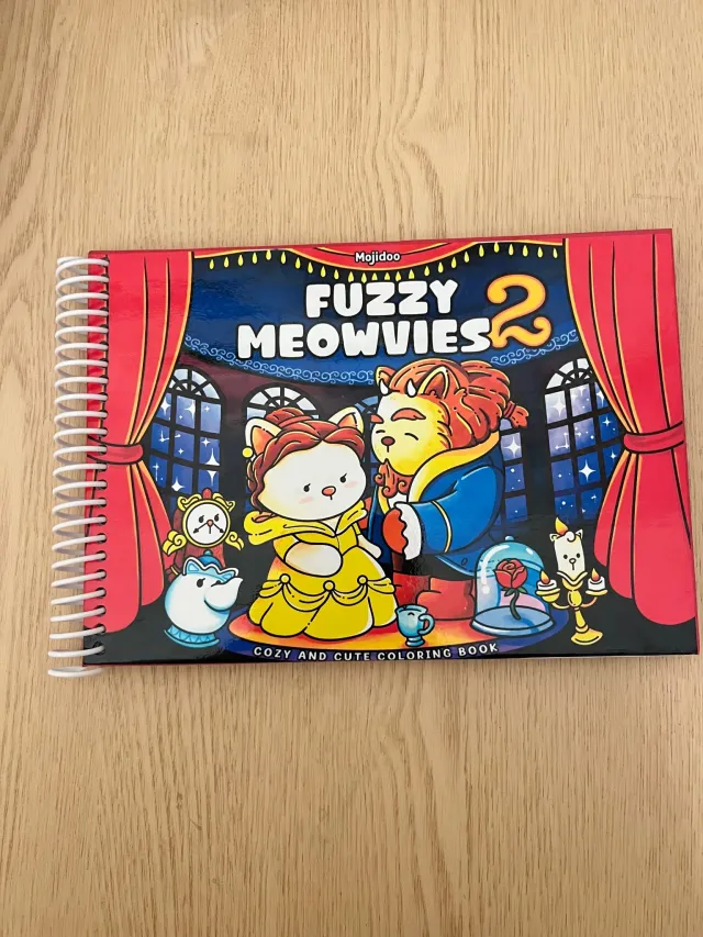 Cuaderno para colorar fuzzy meowvies 2