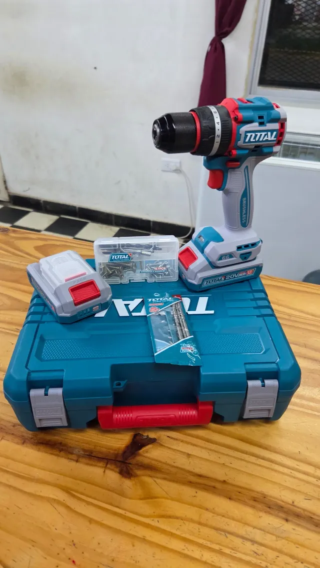 Taladro percutor y atornillador total 66nm 3