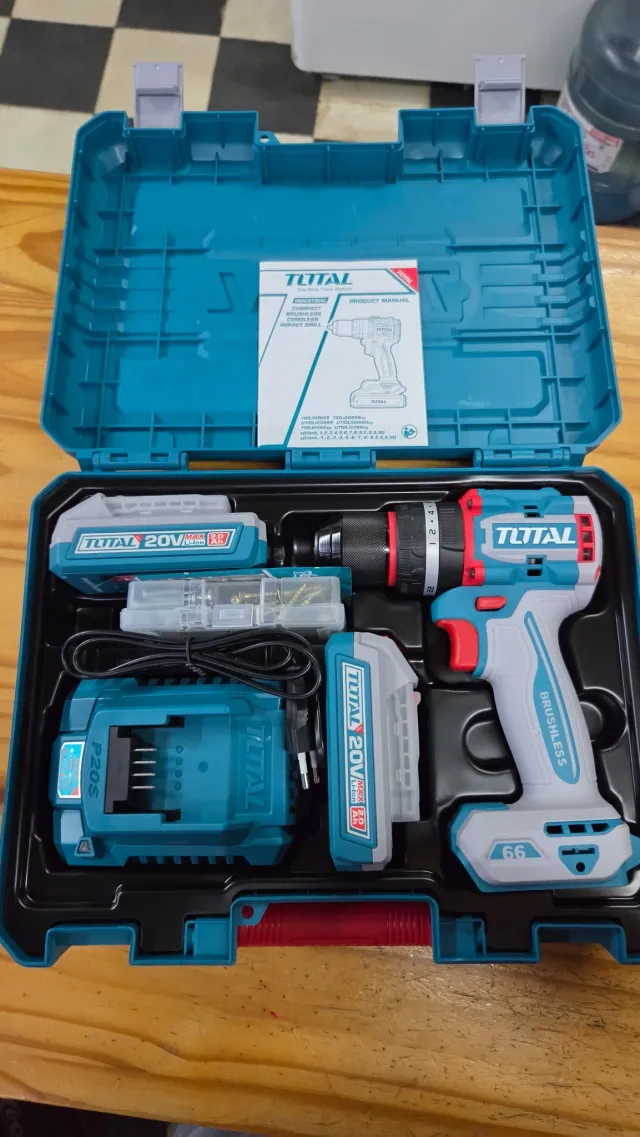 Taladro percutor y atornillador total 66nm 2