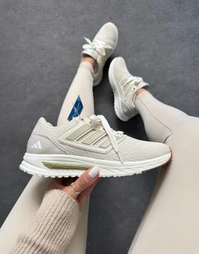 👟 Adidas Advanced Ultra Liviano 📏 Del talle 34 al 39 | Varios colores disponi