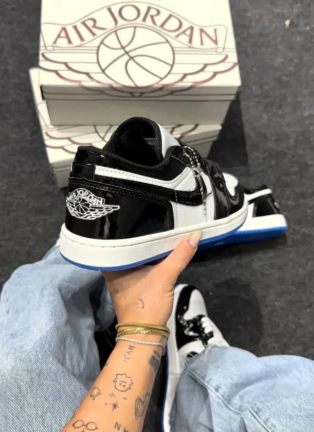 JORDAN LOW PANDA CHAROL