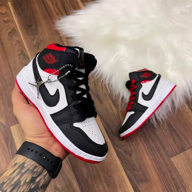 JORDAN 1 NIÑOS 6