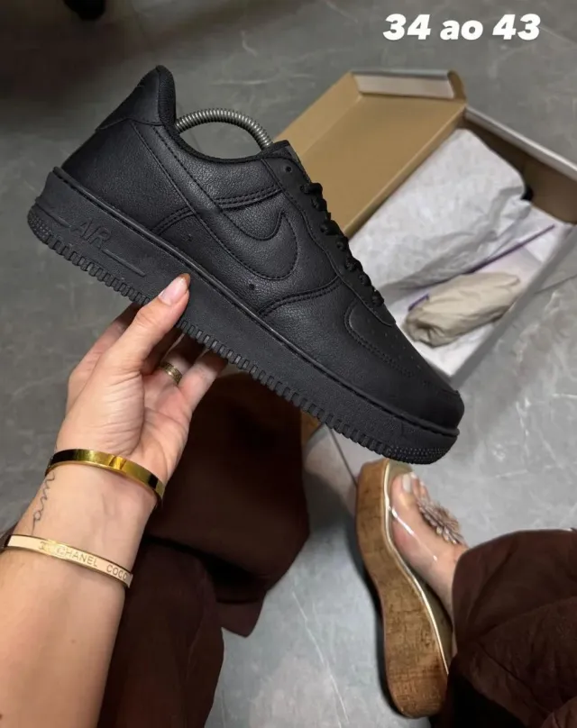 AF1 NEGRO