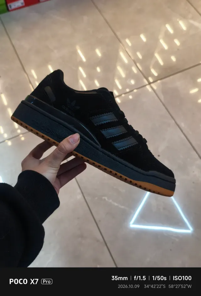 FORUM LOW NEGRO LÁTEX 2