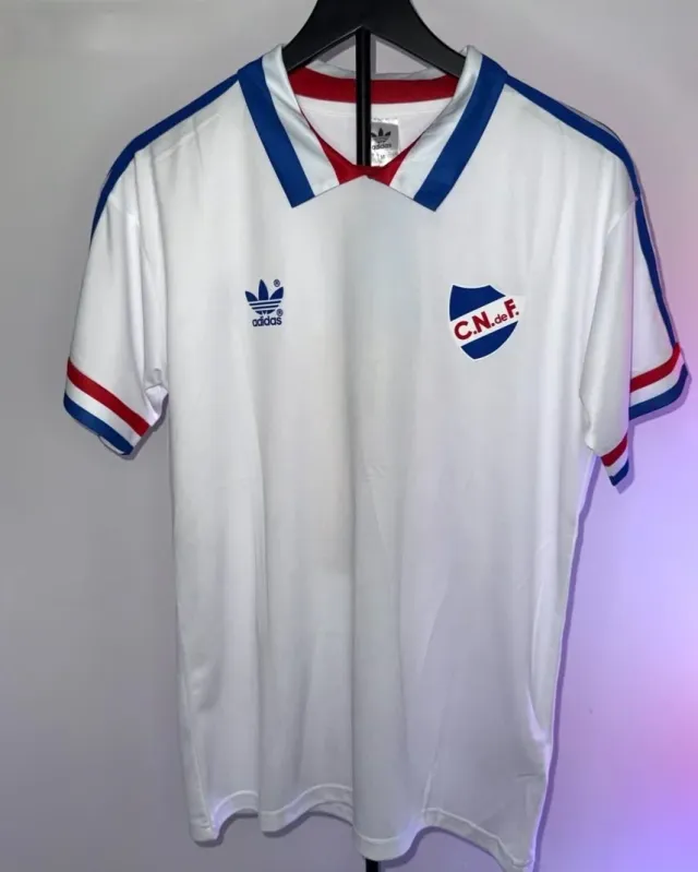 Camiseta de Nacional Retro