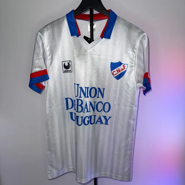 Camiseta de Nacional Retro