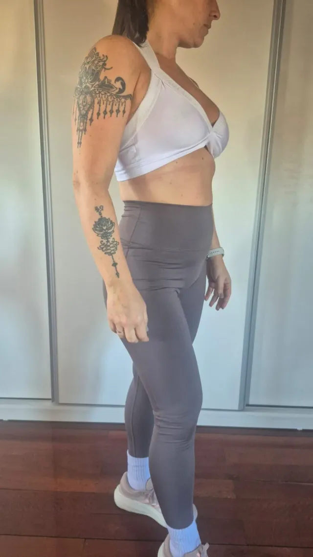 ELARA, calza lycra power con faja y recorte en entrepierna 4