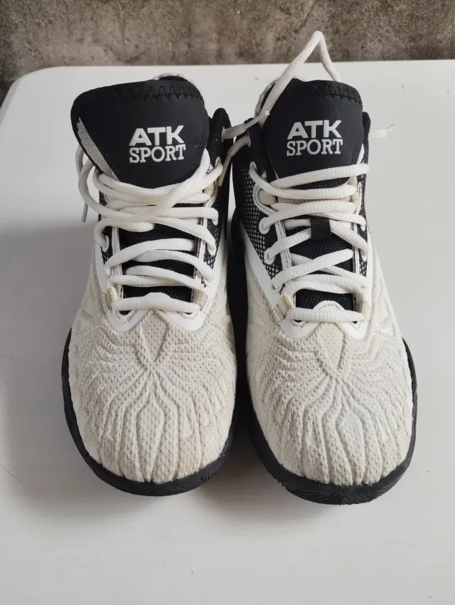 Zapatillas Atomik talle 35