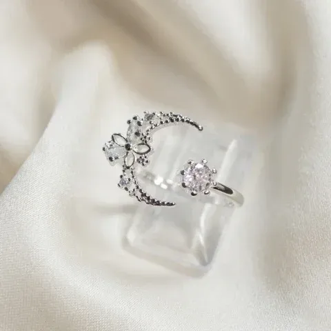 Anillo Lunita Blanco Regulable