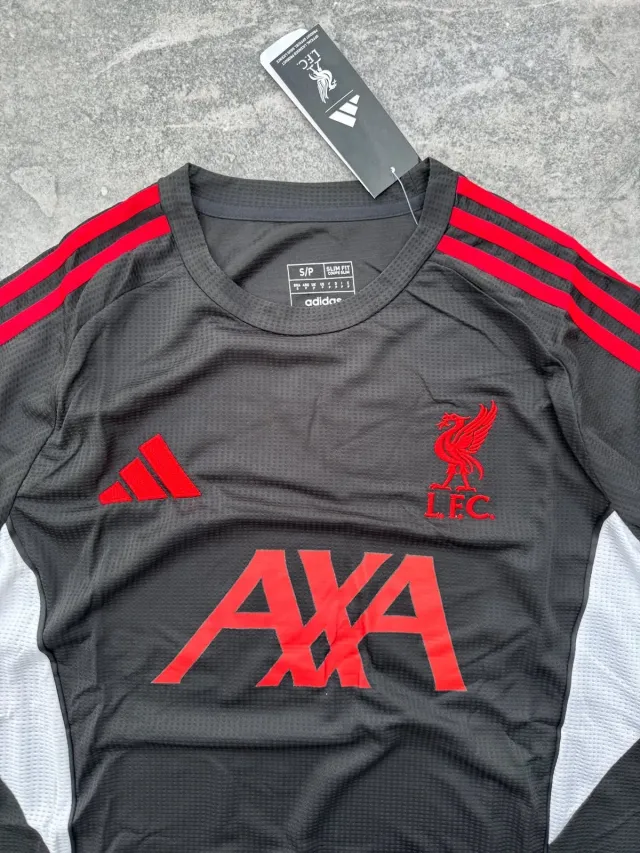 CONJUNTO DE ENTRENAMIENTO LIVERPOOL 2