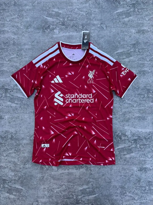 LIVERPOOL TITULAR 2026/27
