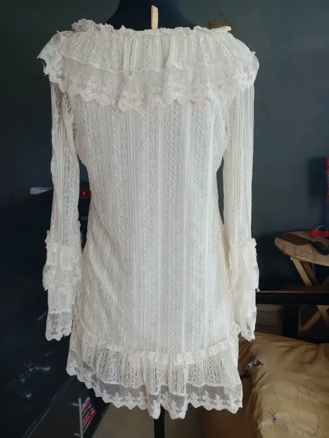 Vestido de encaje elastizado 2