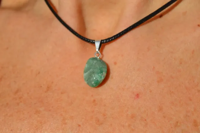 Collar de cuarzo verde