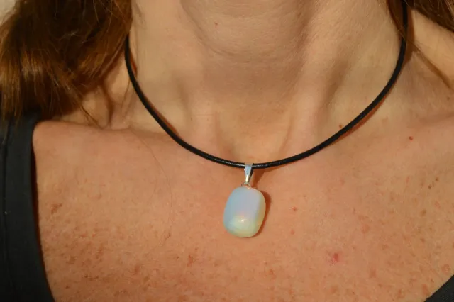 Collar Opalina