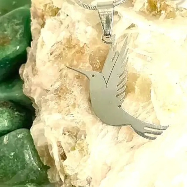 Dije de Colibrí Volando de Acero Quirúrgico+Cadena de Acero Quirúrgico