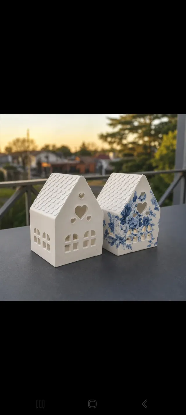 Casita luminaria nórdica. Portavela LED. 2