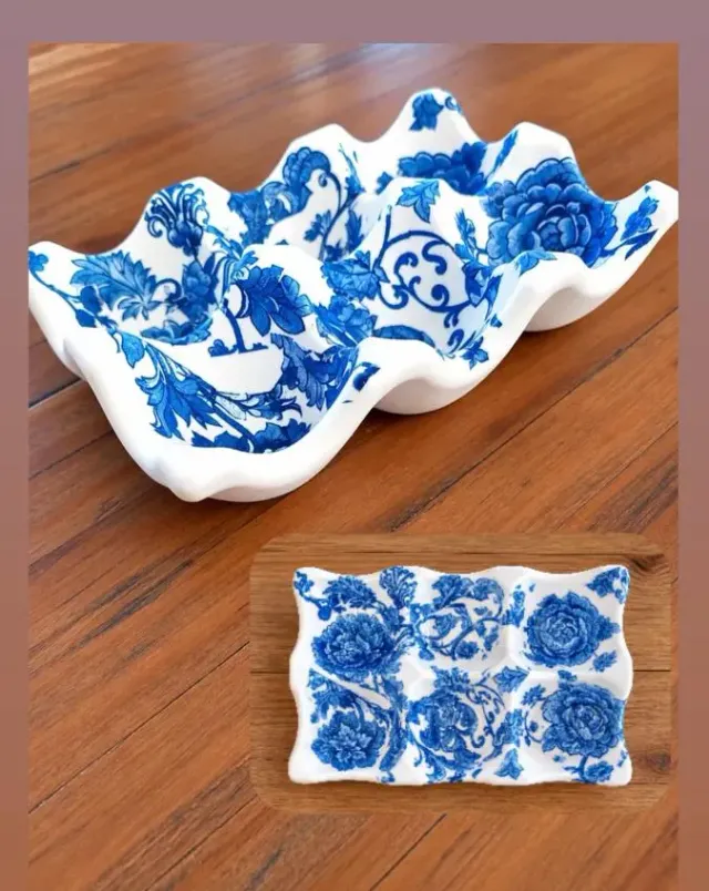 Huevera Flores azules