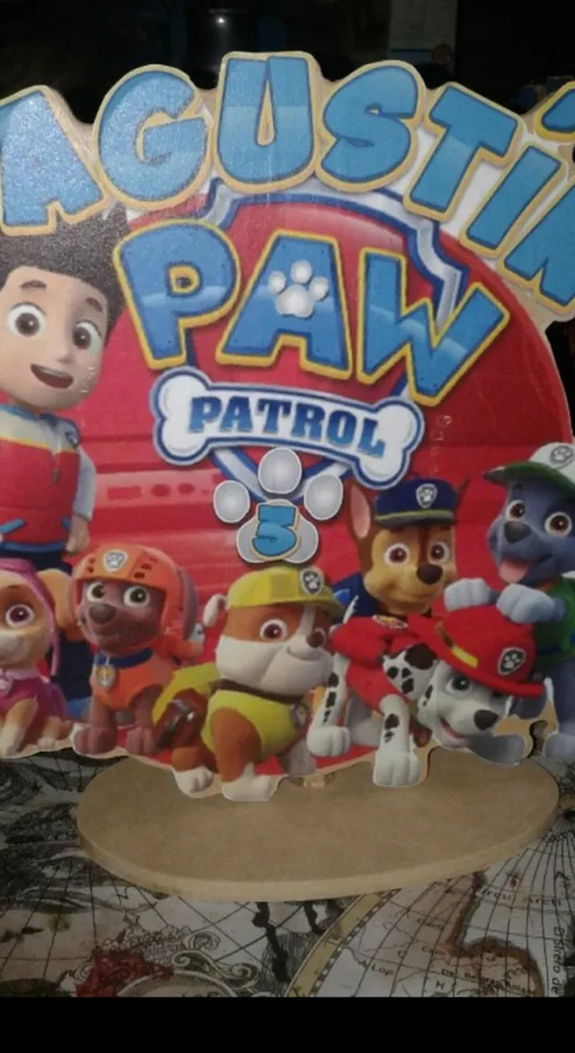 Centro de mesa figura de fibrofácil personalizada