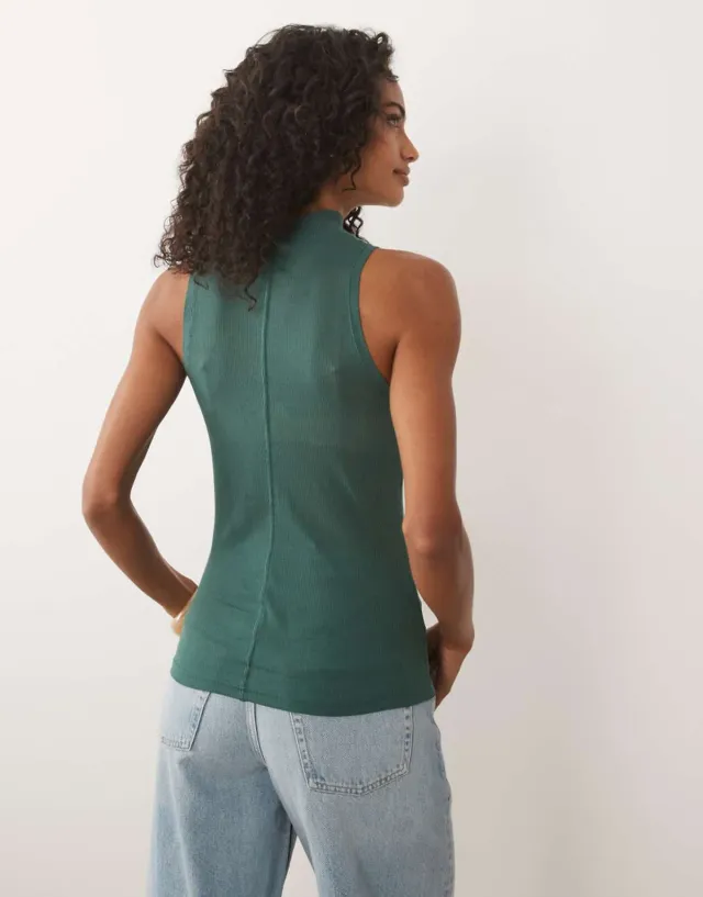 Musculosa Morley cuello alto verde