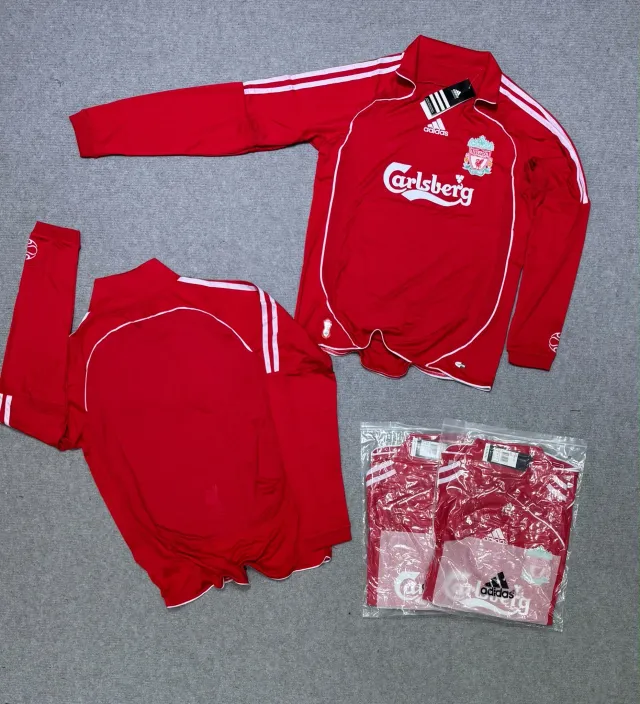 Camiseta Liverpool Titular Manga Larga Retro 2006/08